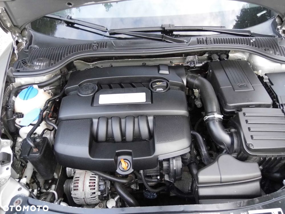 Skoda Octavia 1.6 Team Edition - 32