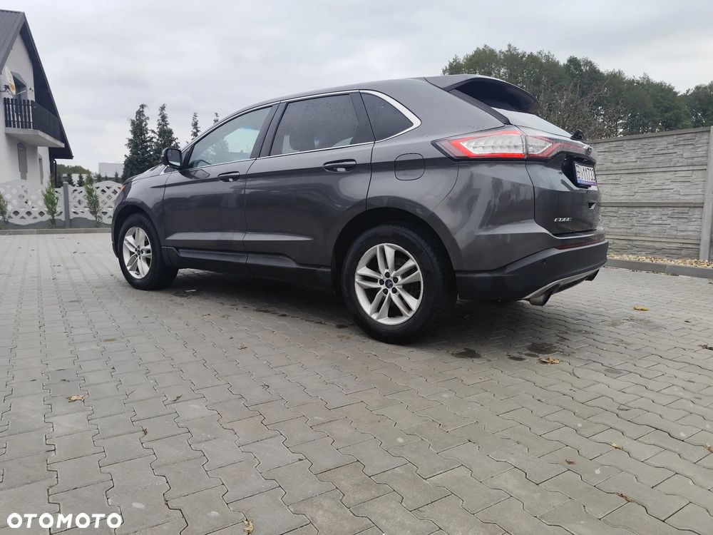 Ford Edge - 8