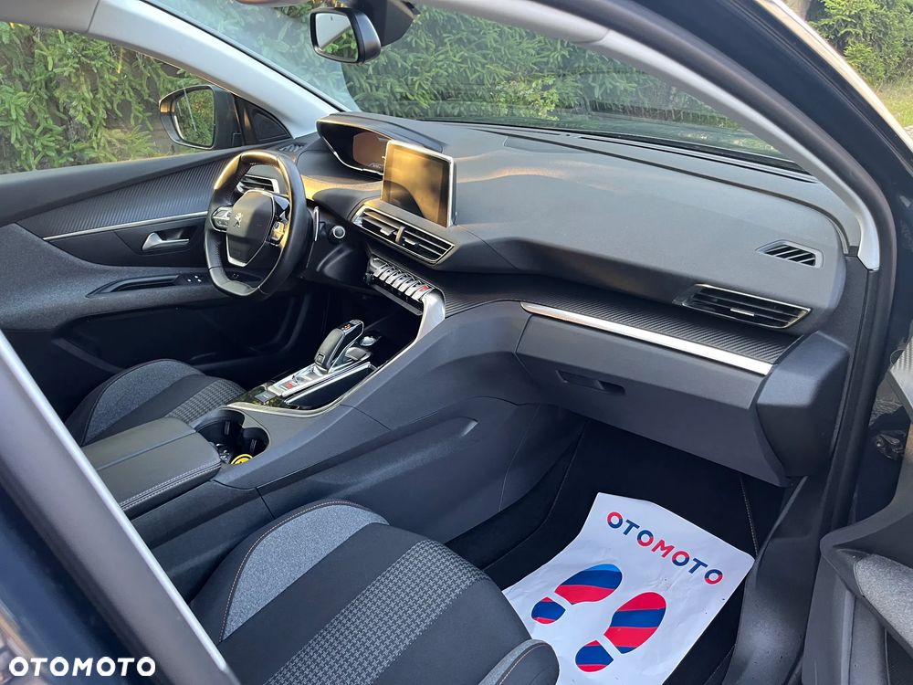 Peugeot 3008 1.2 PureTech Active Pack S&S EAT8 - 11