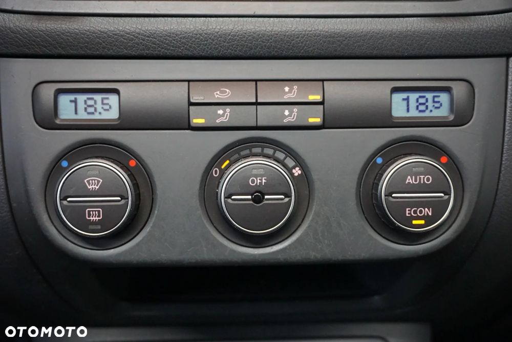 Volkswagen Golf Plus 1.9 TDI Tour - 30