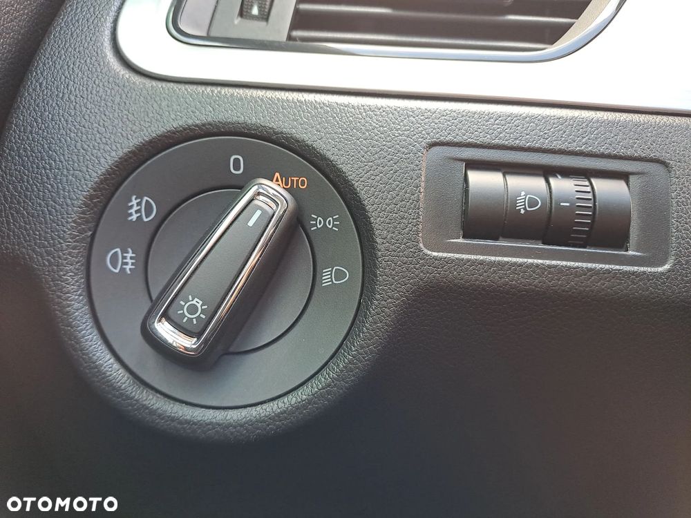 Skoda RAPID 1.0 TSI Ambition - 20