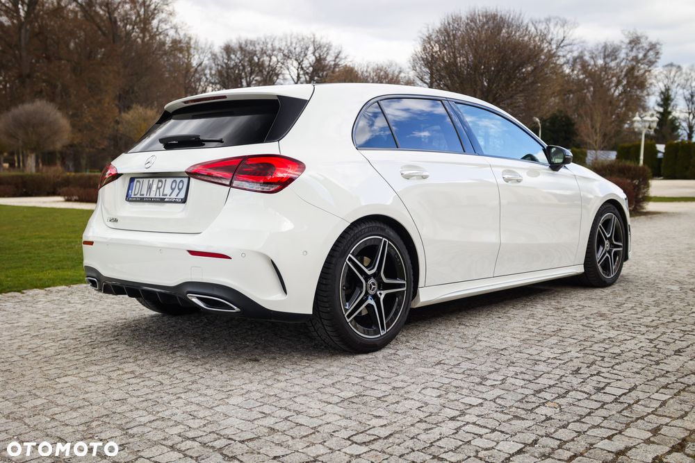 Mercedes-Benz Klasa A 250 AMG Line 7G-DCT - 4