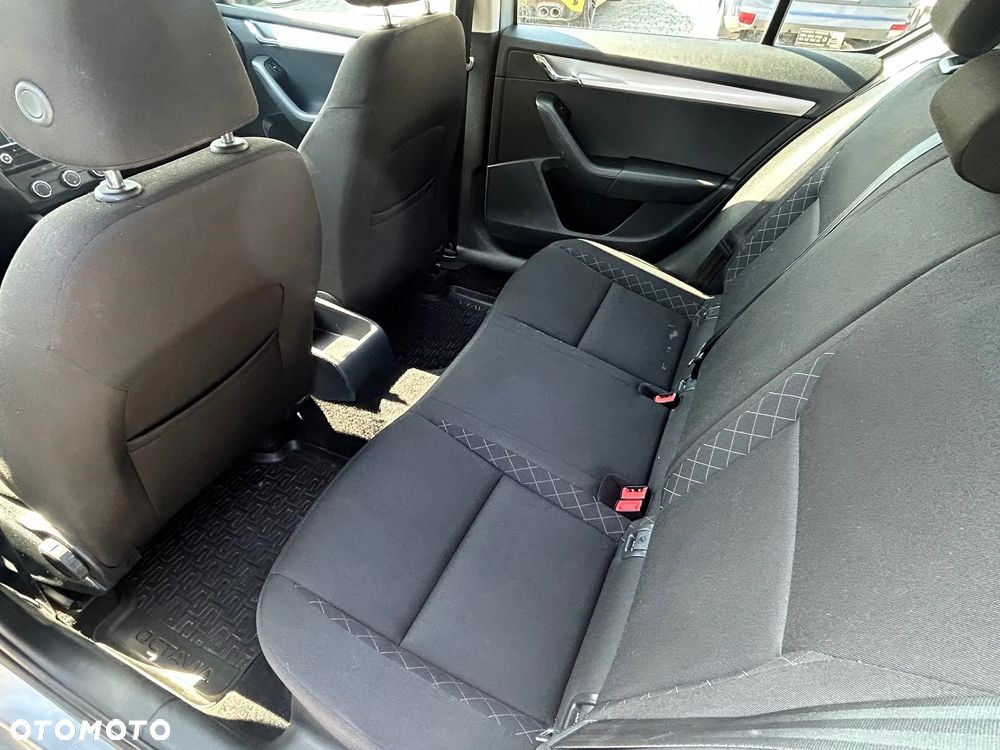 Skoda Octavia 1.6 TDI SCR Ambition - 6