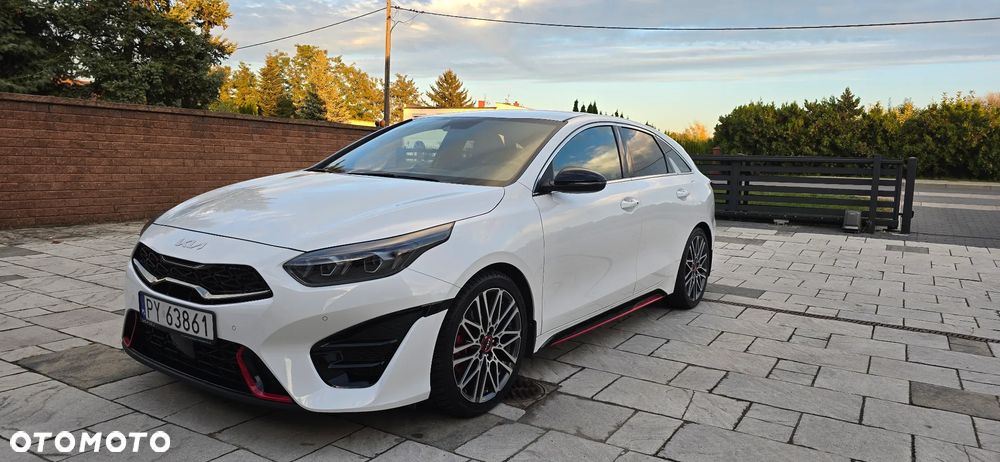 Kia Proceed