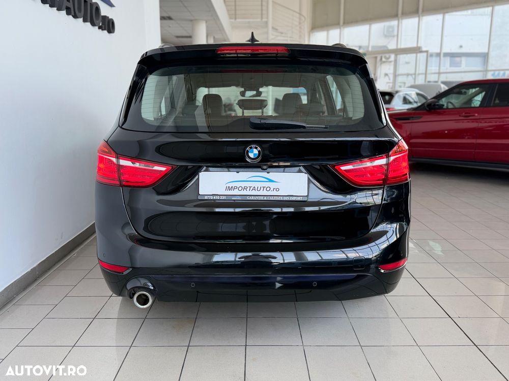 BMW Seria 2 216i Sport Line - 11
