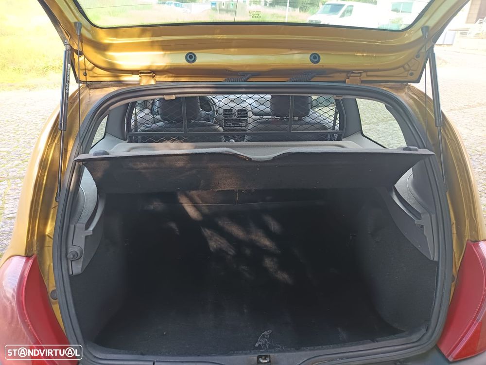 Renault Clio 1.9 D Van - 15