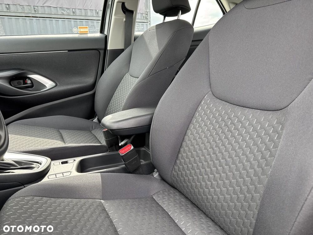 Toyota Yaris Cross - 14