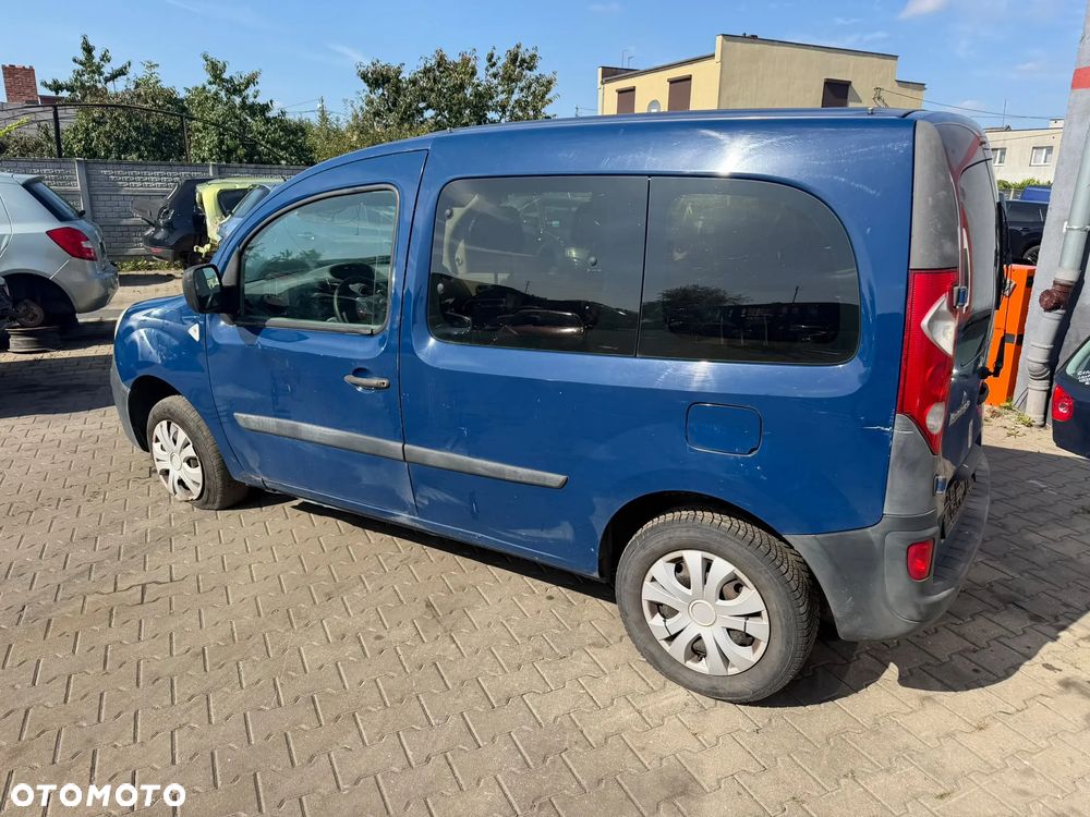 Renault Kangoo 1.6 Benzyna 2011 – drzwi przesuwne – kolor DRNQ