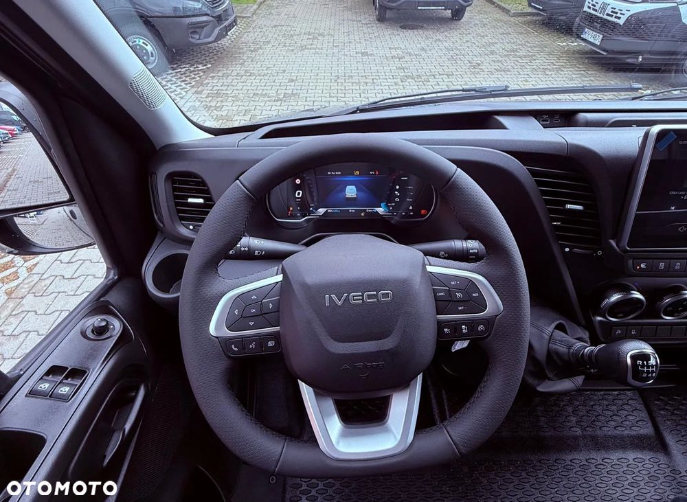 Iveco Daily Furgon 35S18HV MAXI - OD RĘKI - PROMOCJA - 17