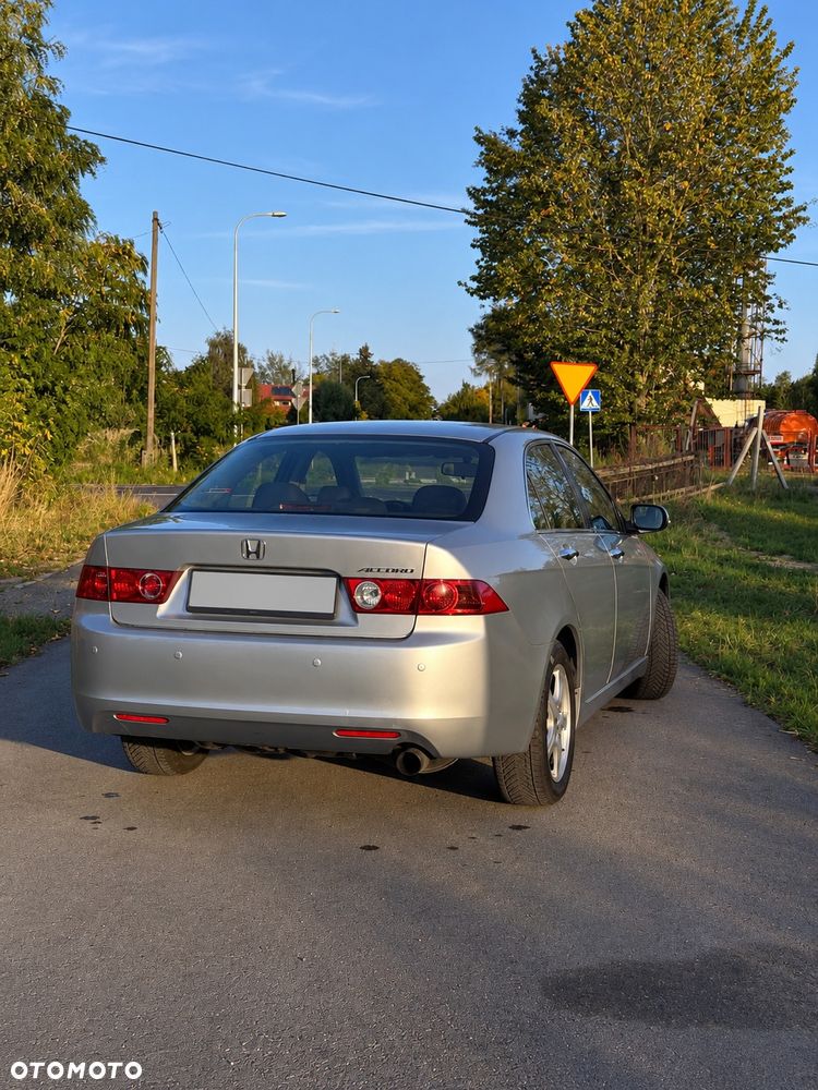 Honda Accord 2005 photo 4
