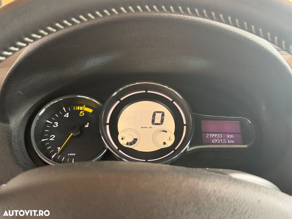 Renault Megane ENERGY dCi 110 Start & Stop Bose Edition - 12