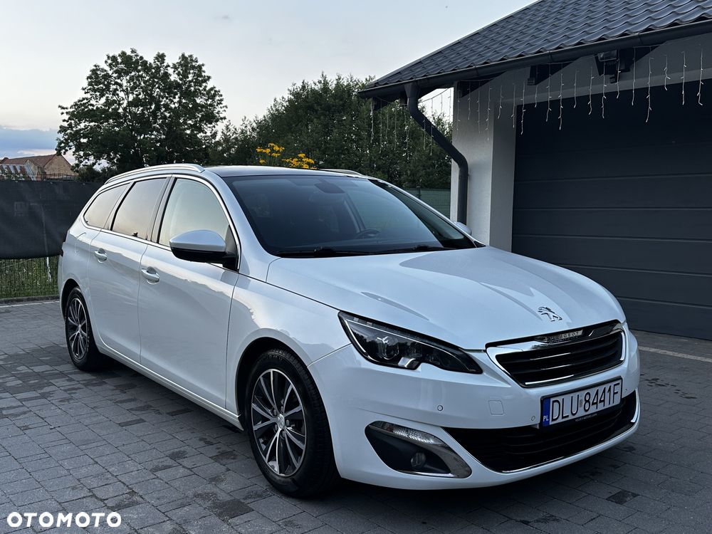 Peugeot 308 - 1