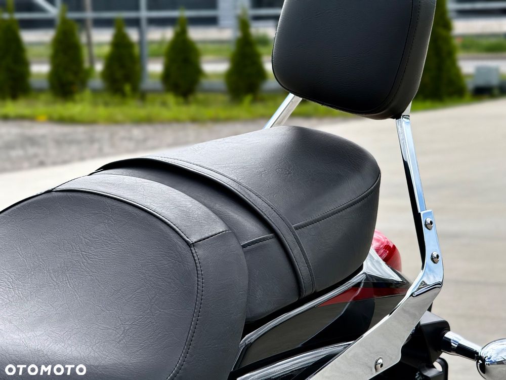 Suzuki Boulevard - 8