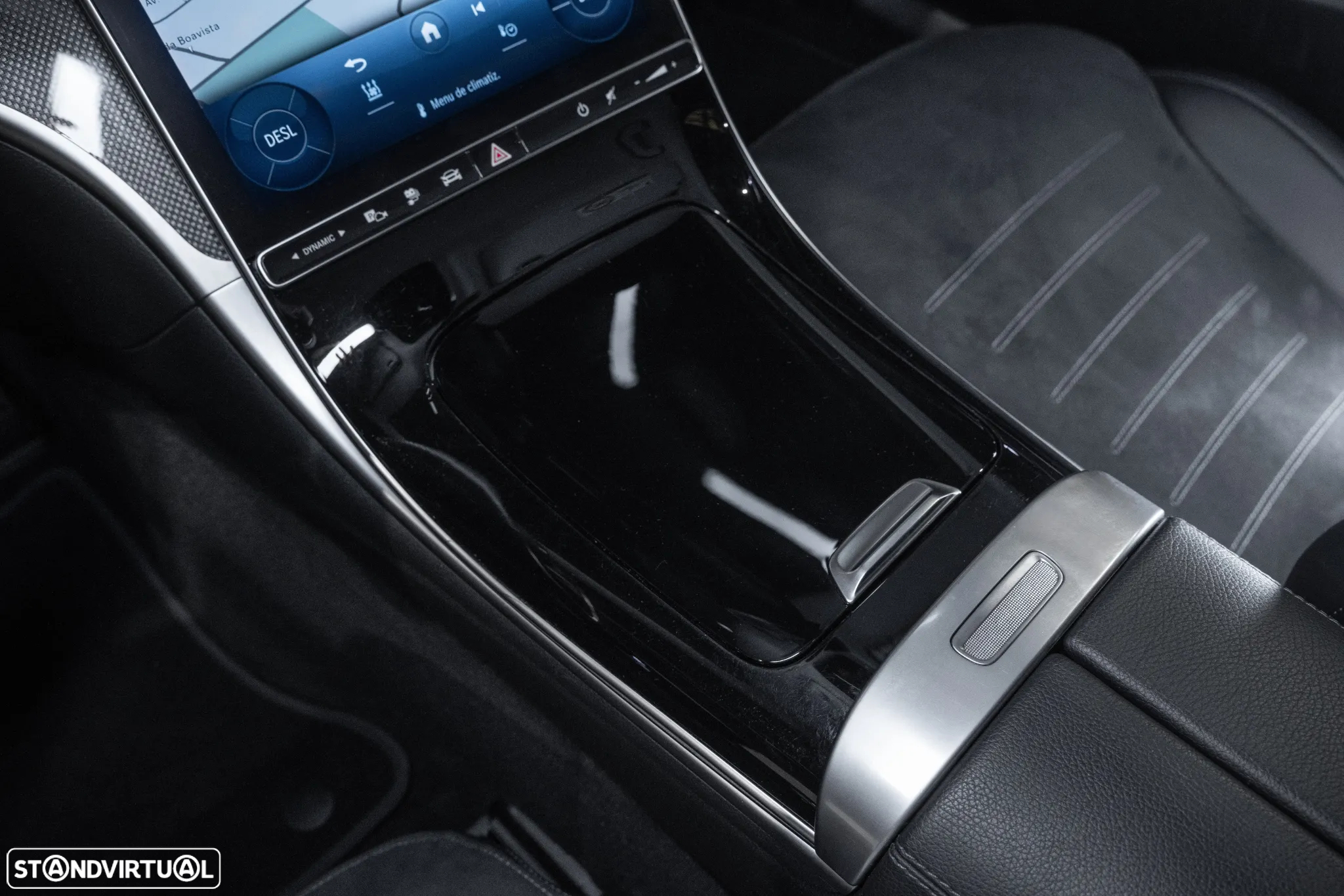 Mercedes-Benz C 300 e AMG Line - 18