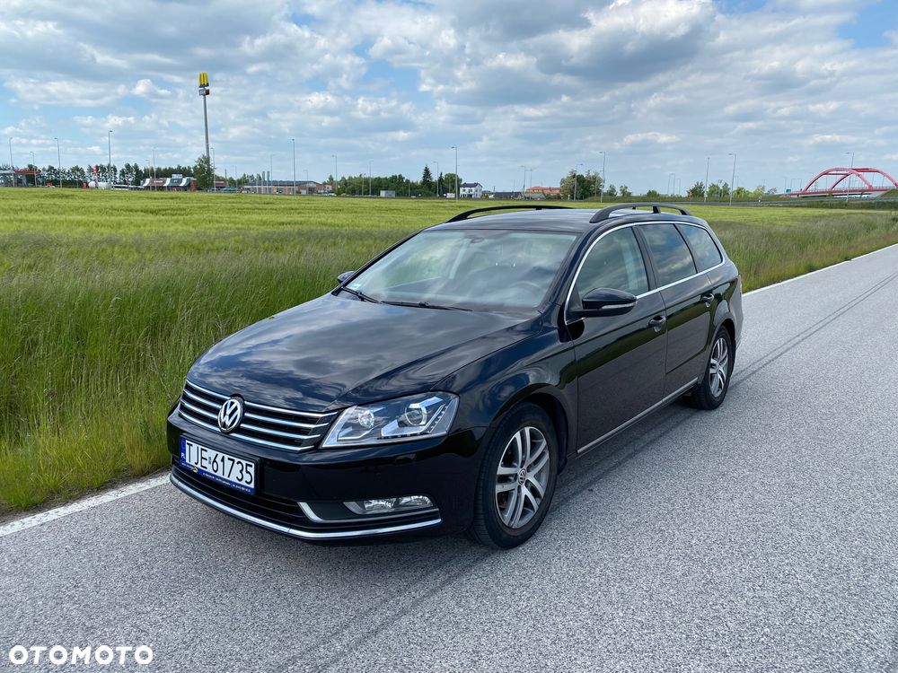 Volkswagen Passat 2.0 TDI Comfortline - 11