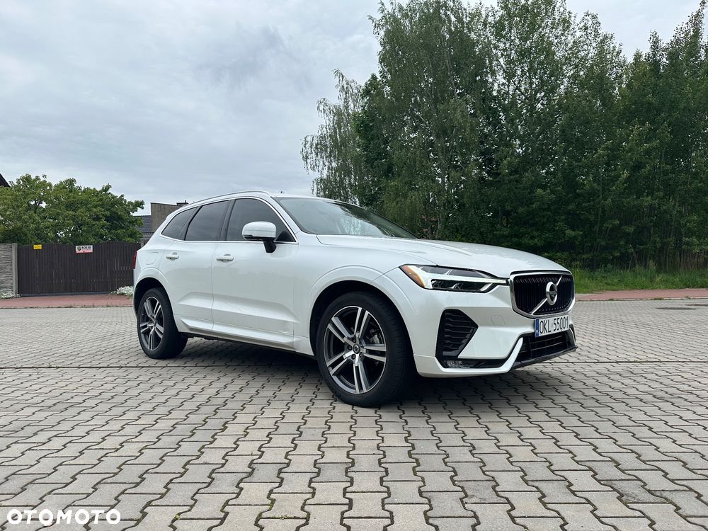 Volvo XC 60 T5 Momentum Pro - 3