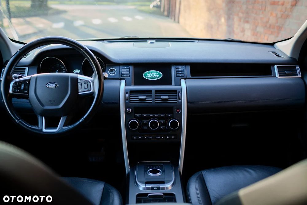 Land Rover Discovery Sport - 23