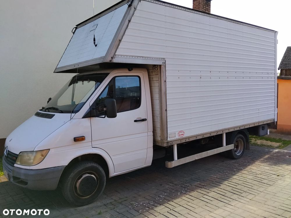 Mercedes-Benz Sprinter 413 - 1