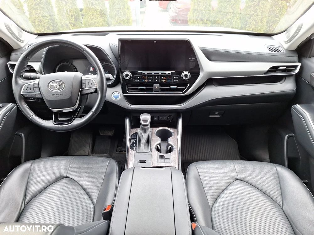 Toyota Highlander 2.5 L Dynamic Force 248CP Luxury Pearly - 9