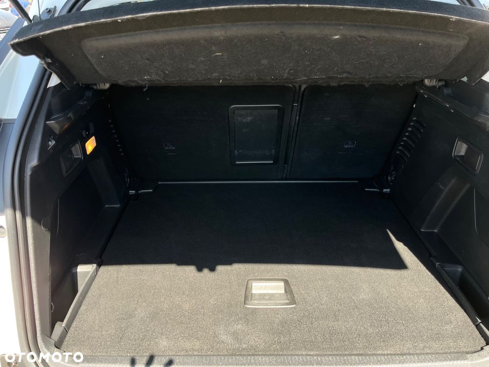 Peugeot 3008 PureTech 130 Stop & Start GPF EAT8 Allure - 28