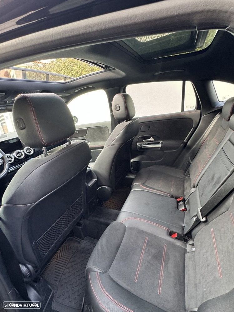 Mercedes-Benz GLA 250 4Matic AMG Line - 12