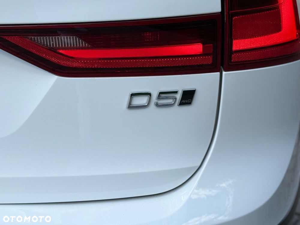 Volvo V90 Cross Country D5 AWD Pro - 9