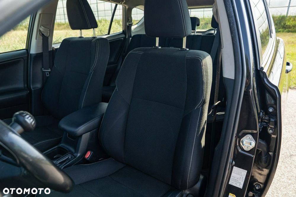 Toyota RAV4 - 24