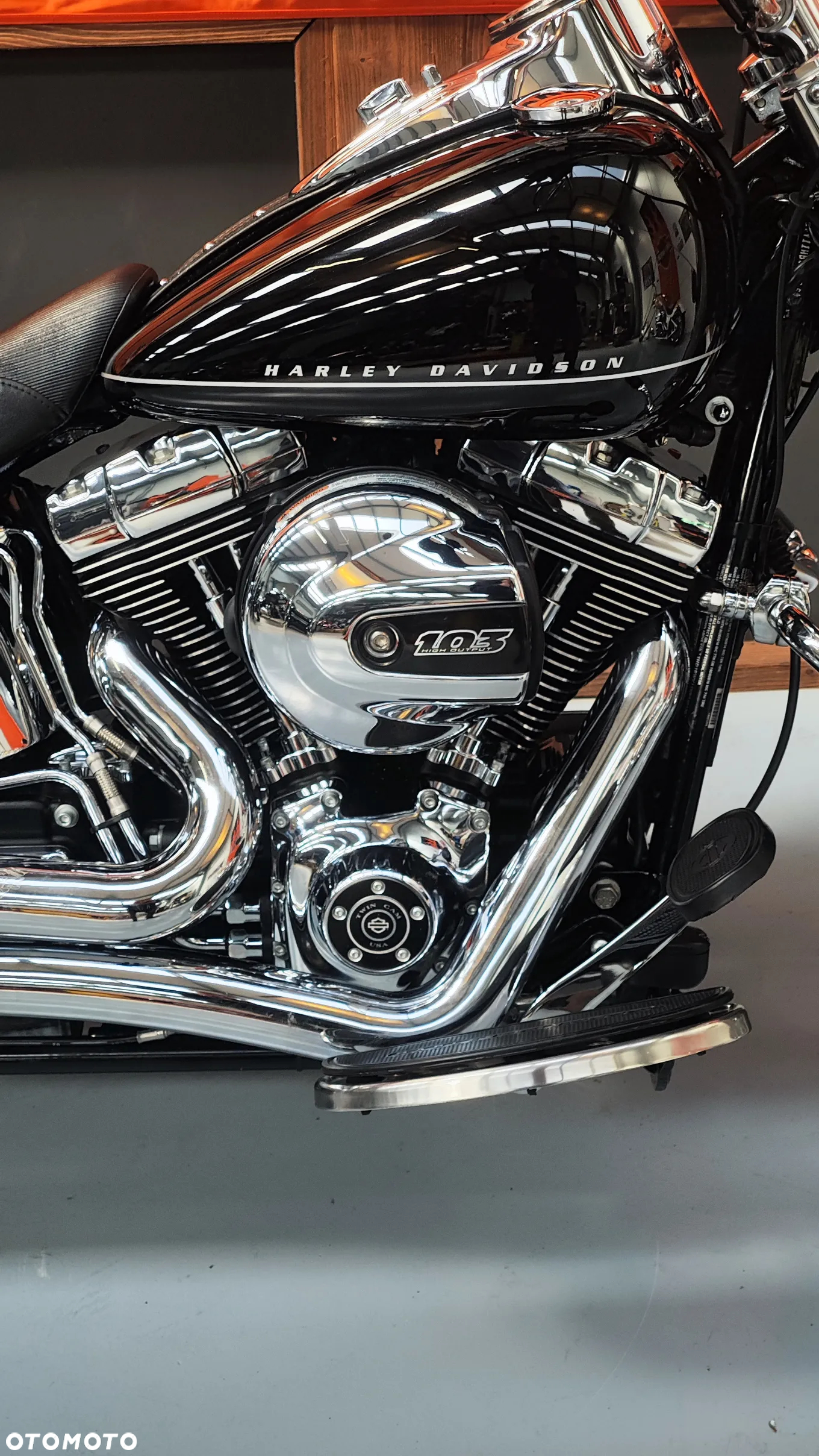 Harley-Davidson Softail Custom - 7