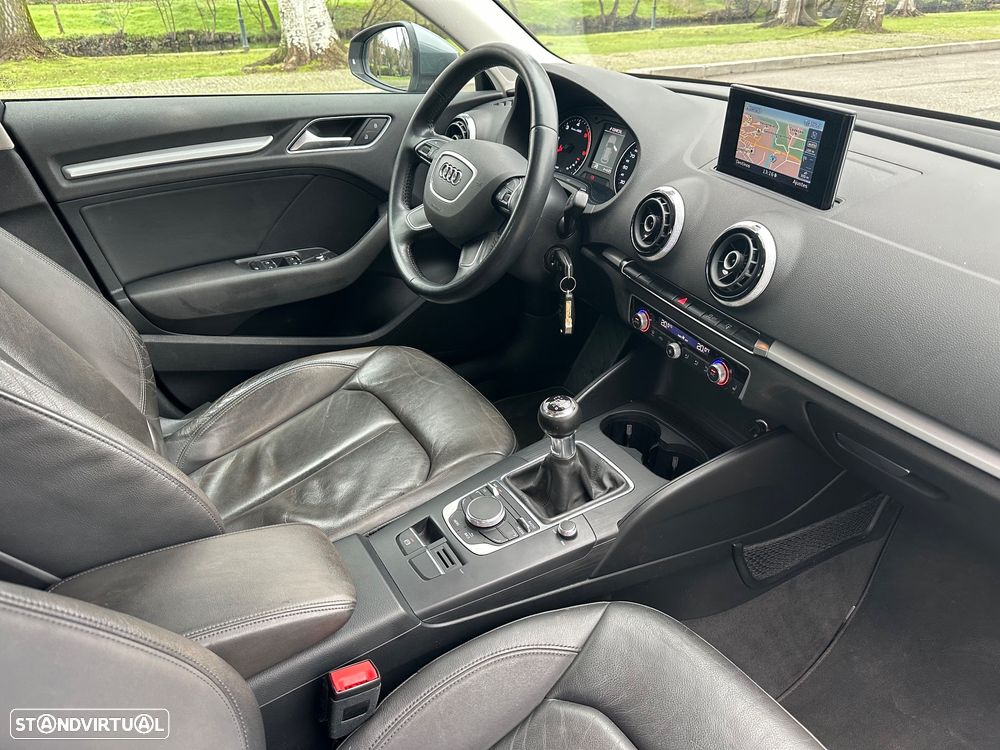 Audi A3 Sportback 1.6 TDI ultra Attraction - 15