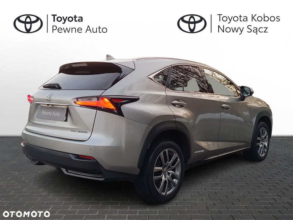 Lexus NX 300h Comfort AWD - 2