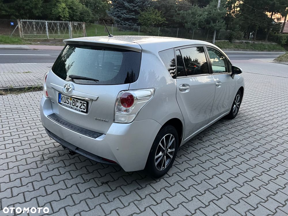 Toyota Verso 1.8 5-Sitzer Executive - 18