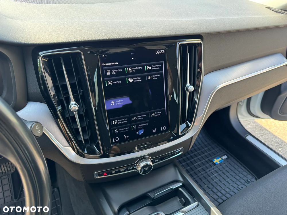 Volvo V60 B4 D Inscription - 14