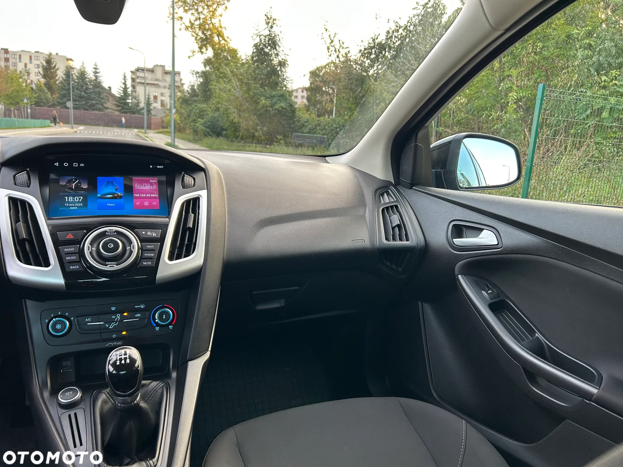 Ford Focus 1.6 Trend - 18