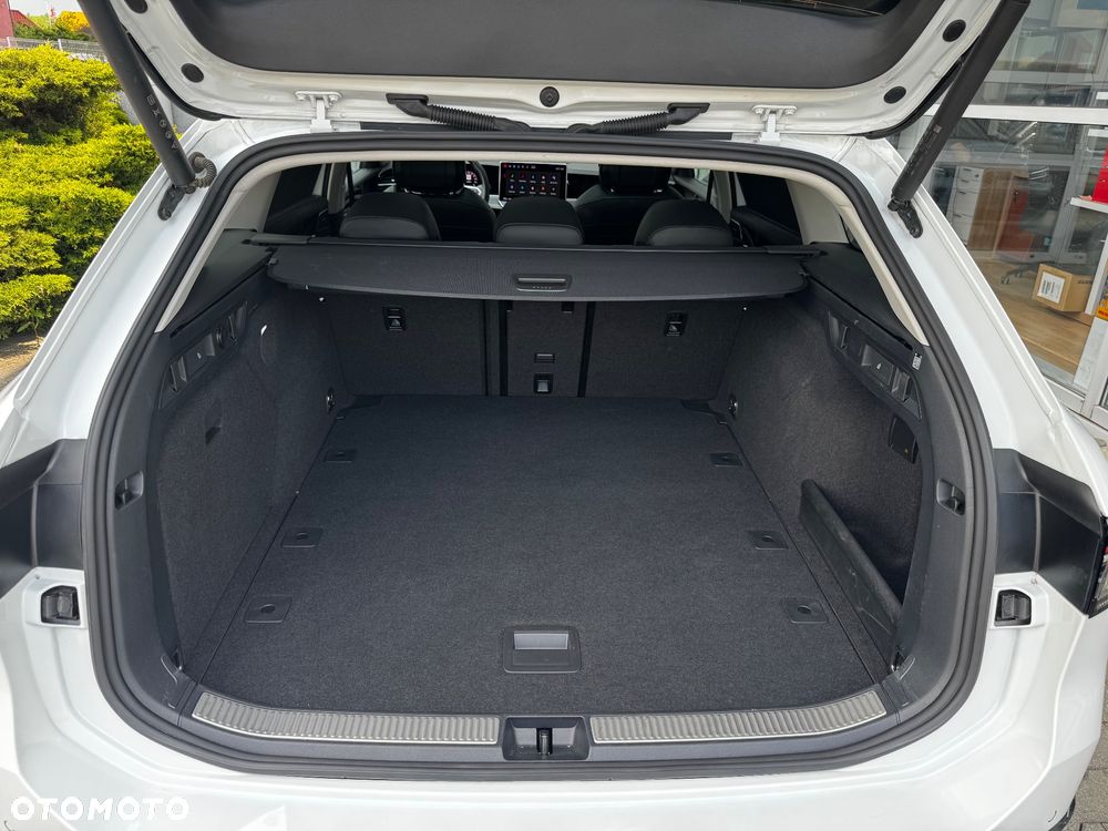 Volkswagen Passat Variant 2.0 TDI SCR Elegance DSG - 35