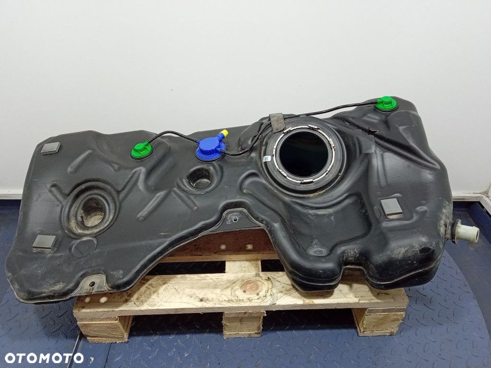 BMW 1 F40 118i 1.5 B ZBIORNIK BAK PALIWA 7460936 - 1