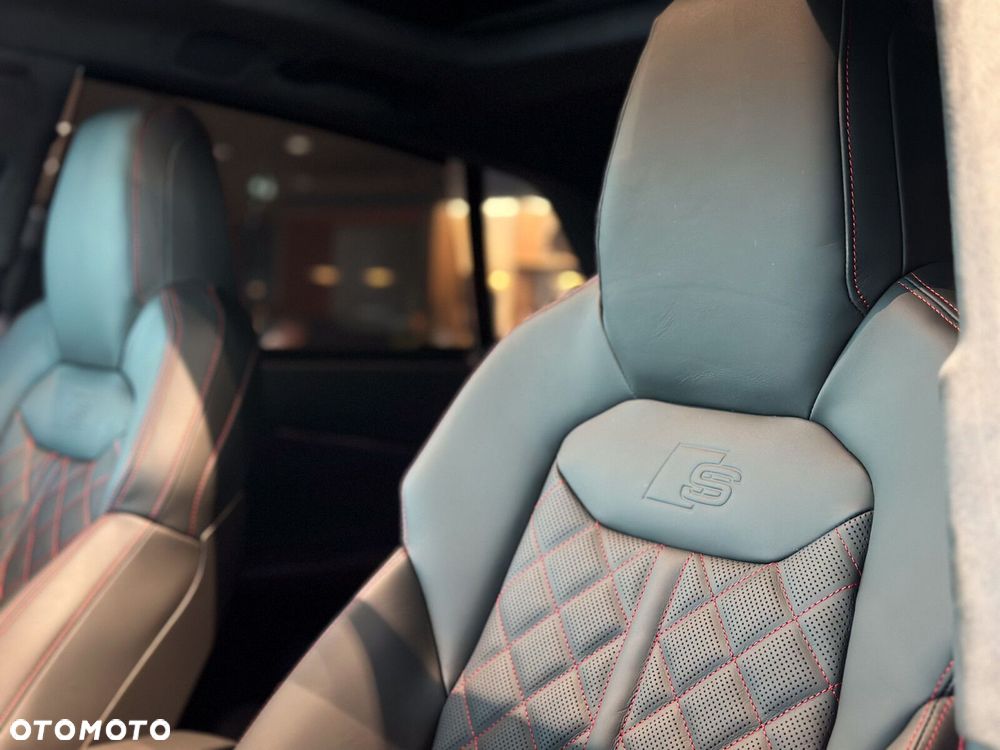 Audi SQ8 - 23