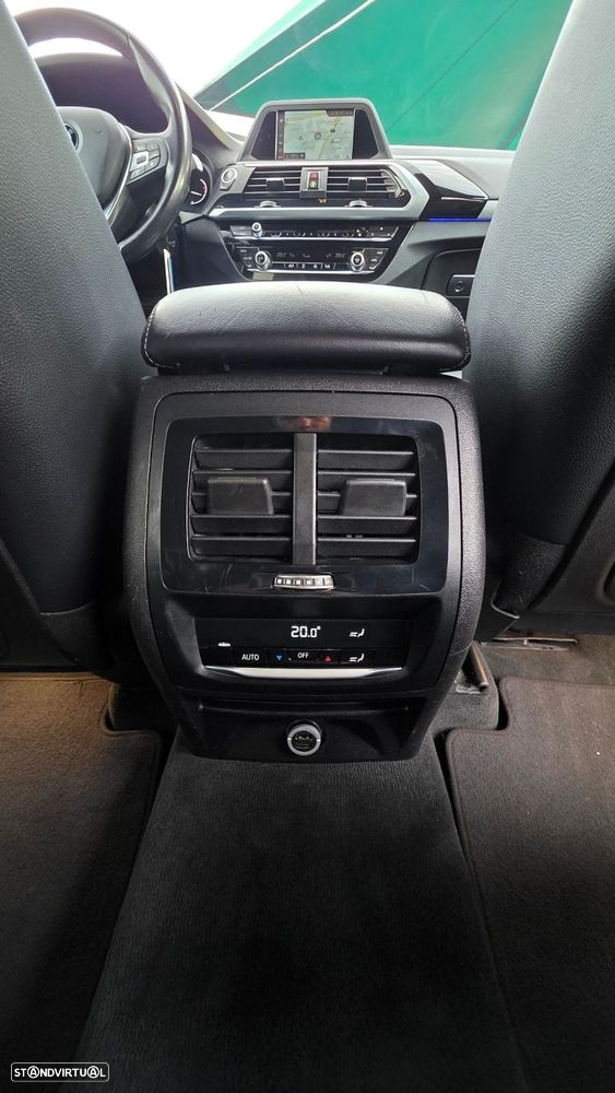 BMW X3 18 d sDrive Auto - 25