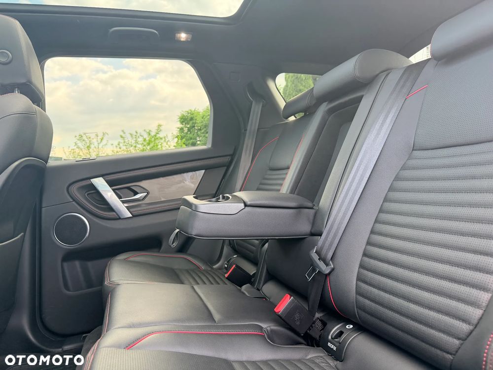 Land Rover Discovery Sport 2.0 P200 mHEV R-Dynamic - 17