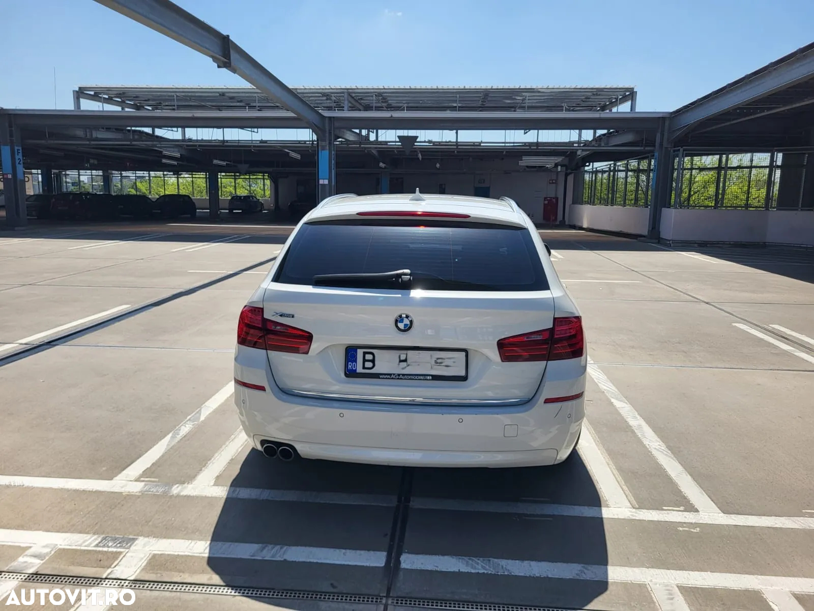 BMW Seria 5 520d xDrive Touring Aut. Luxury Line - 13