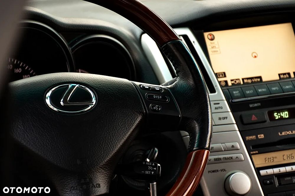 Lexus RX 400h Prestige + - 36