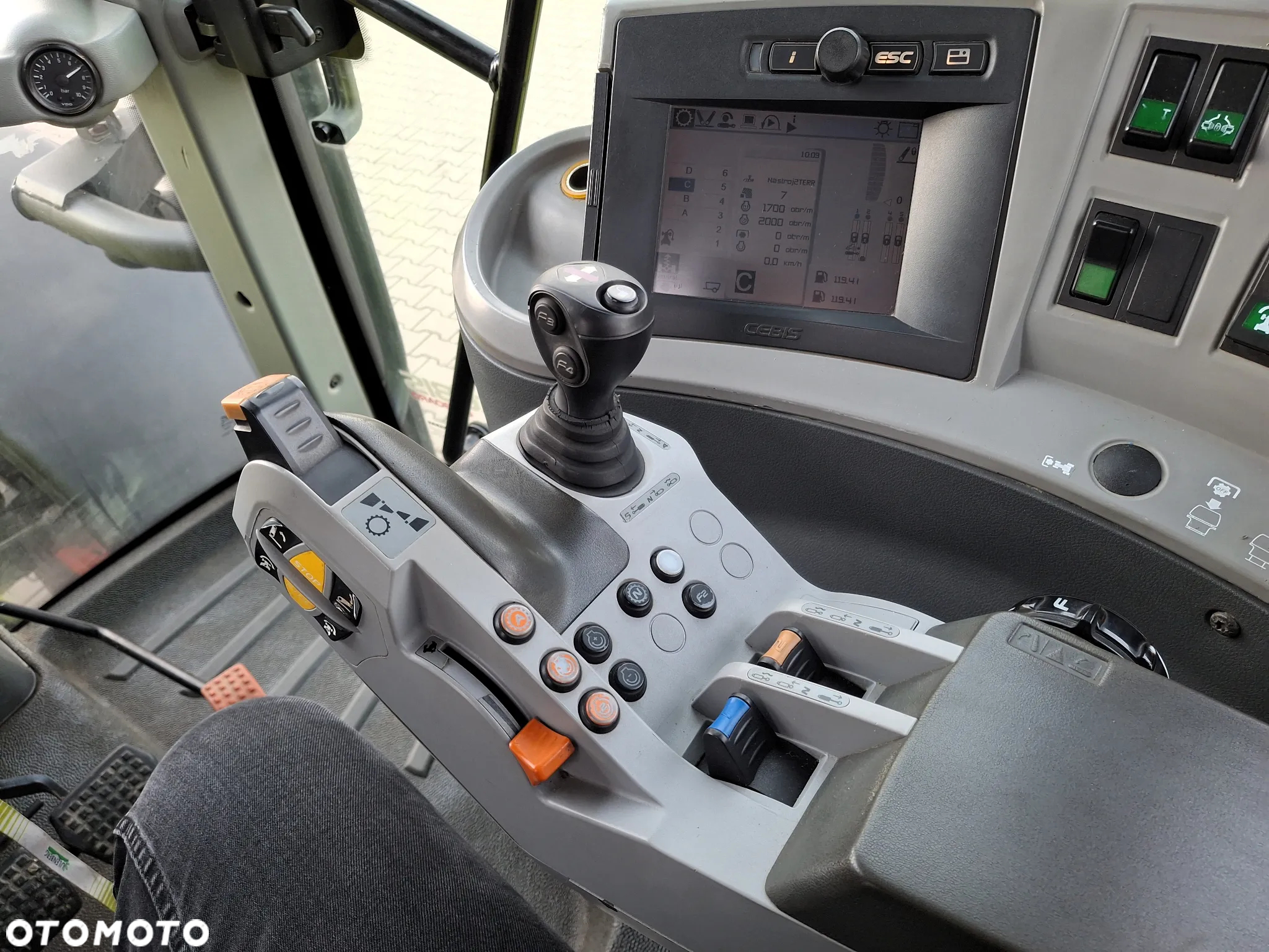 Claas 175 tys netto Axion 840 CEBIS - 20
