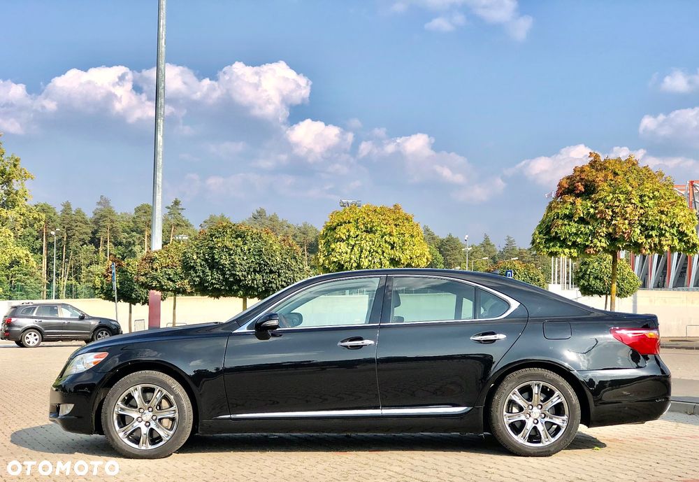 Lexus LS 460 Ambience Line - 3