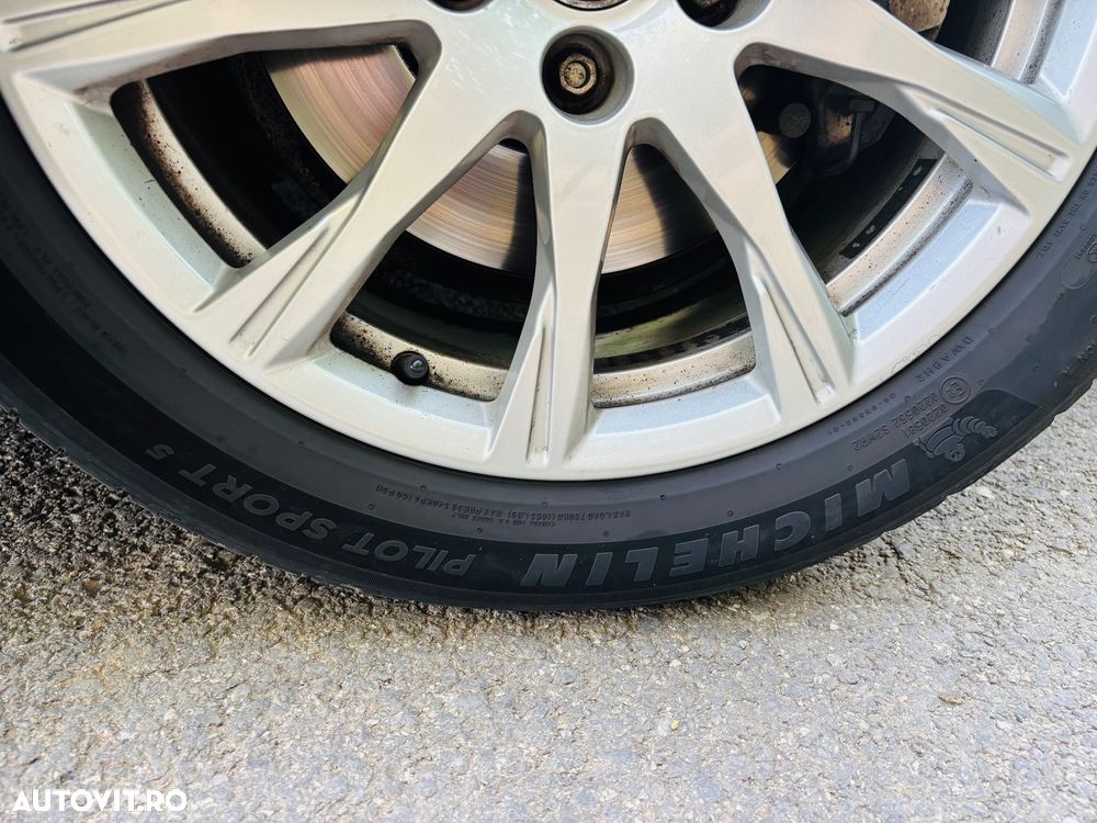Audi A4 2.0 TDI quattro Stronic - 9