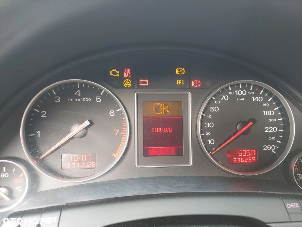 Audi A4 Avant - 6