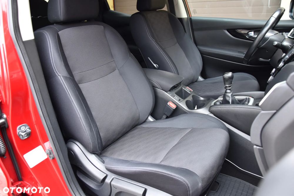 Nissan Qashqai 1.6 DIG-T N-Connecta - 21