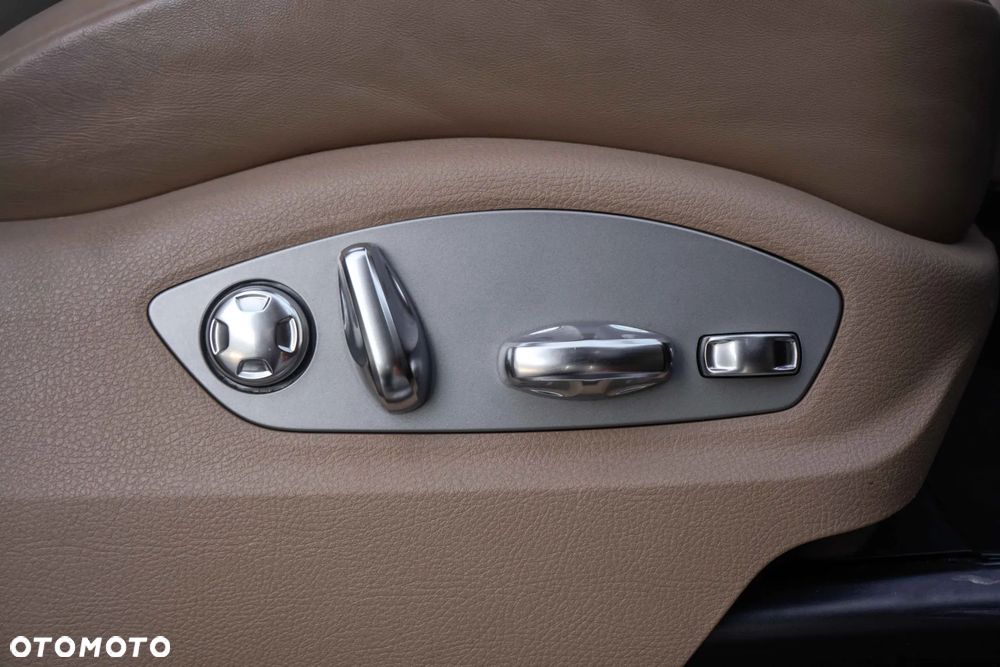 Porsche Macan - 21