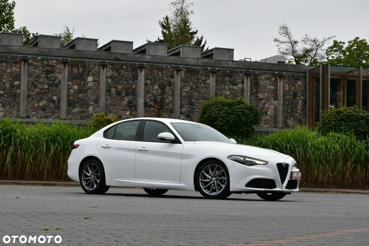 Alfa Romeo Giulia 2.2 Diesel - 25