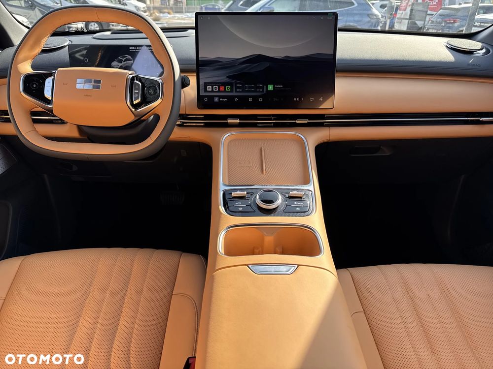 Geely Starray EM-i 1.5 PHEV Max - 9