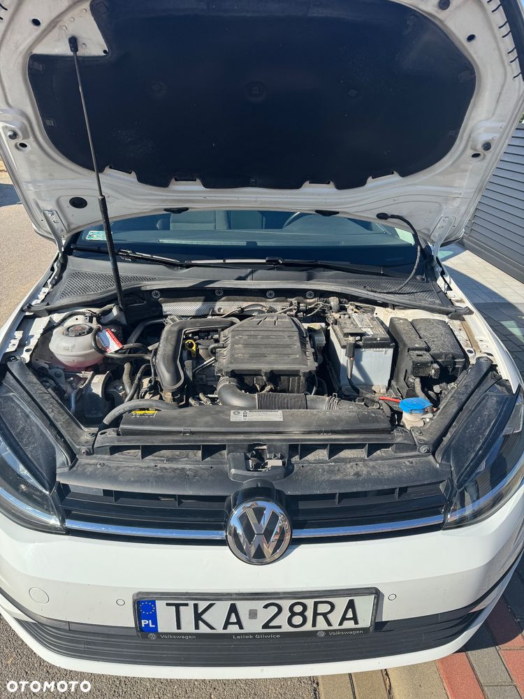 Volkswagen Golf - 5