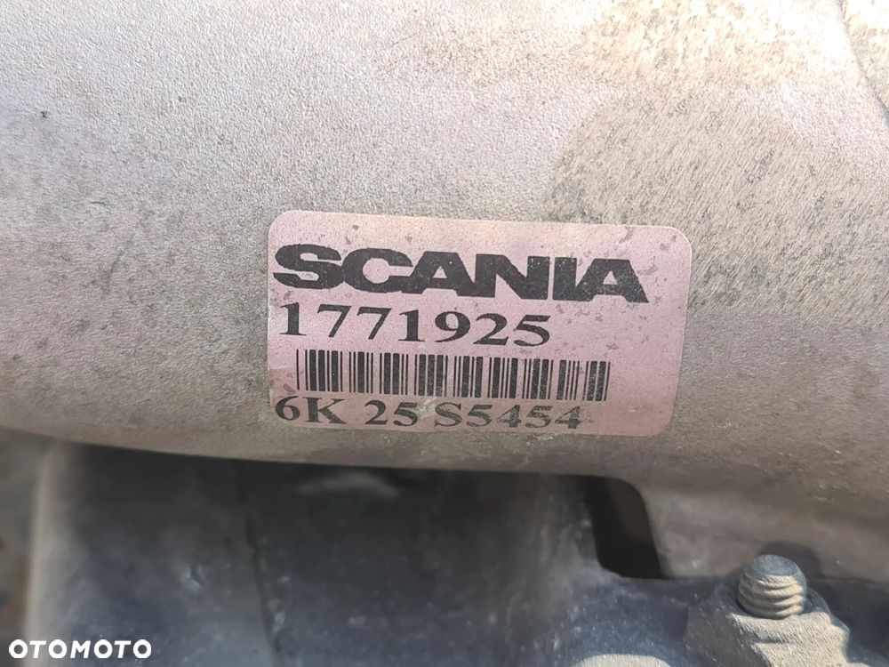 Komplet chłodnic chłodnica wody, intercooler SCANIA P - 3